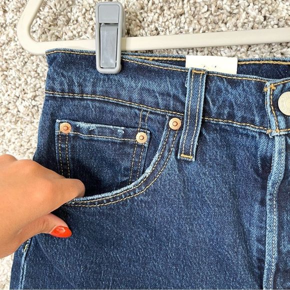 Levi’s Shorts Women’s 28 501 High Rise Button Fly Mid-Thigh Jean Shorts - Picture 2 of 9